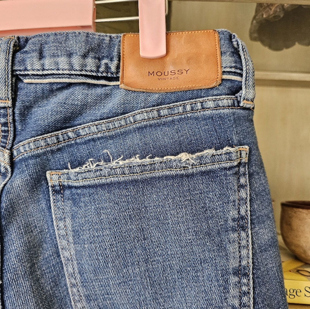 MOUSSY VINTAGE Howa distressed cropped raw hem Jeans - Picture 8 of 10